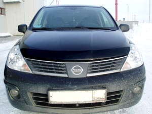 Дефлектор капота Nissan Tiida 2006 - наст. время.