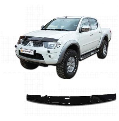 Дефлектор капота Classic черный Mitsubishi L-200.