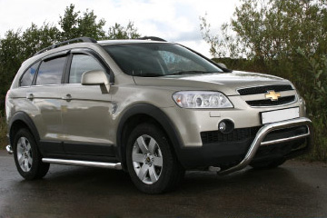 Решётка бампера Chevrolet Captiva 2006 - 2012.